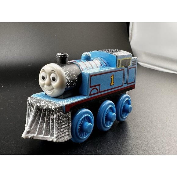 Snow Covered Thomas Wooden Railway Vtg 2003 Train Engine Learning Curve Limit-1 - Picture 1 of 15
